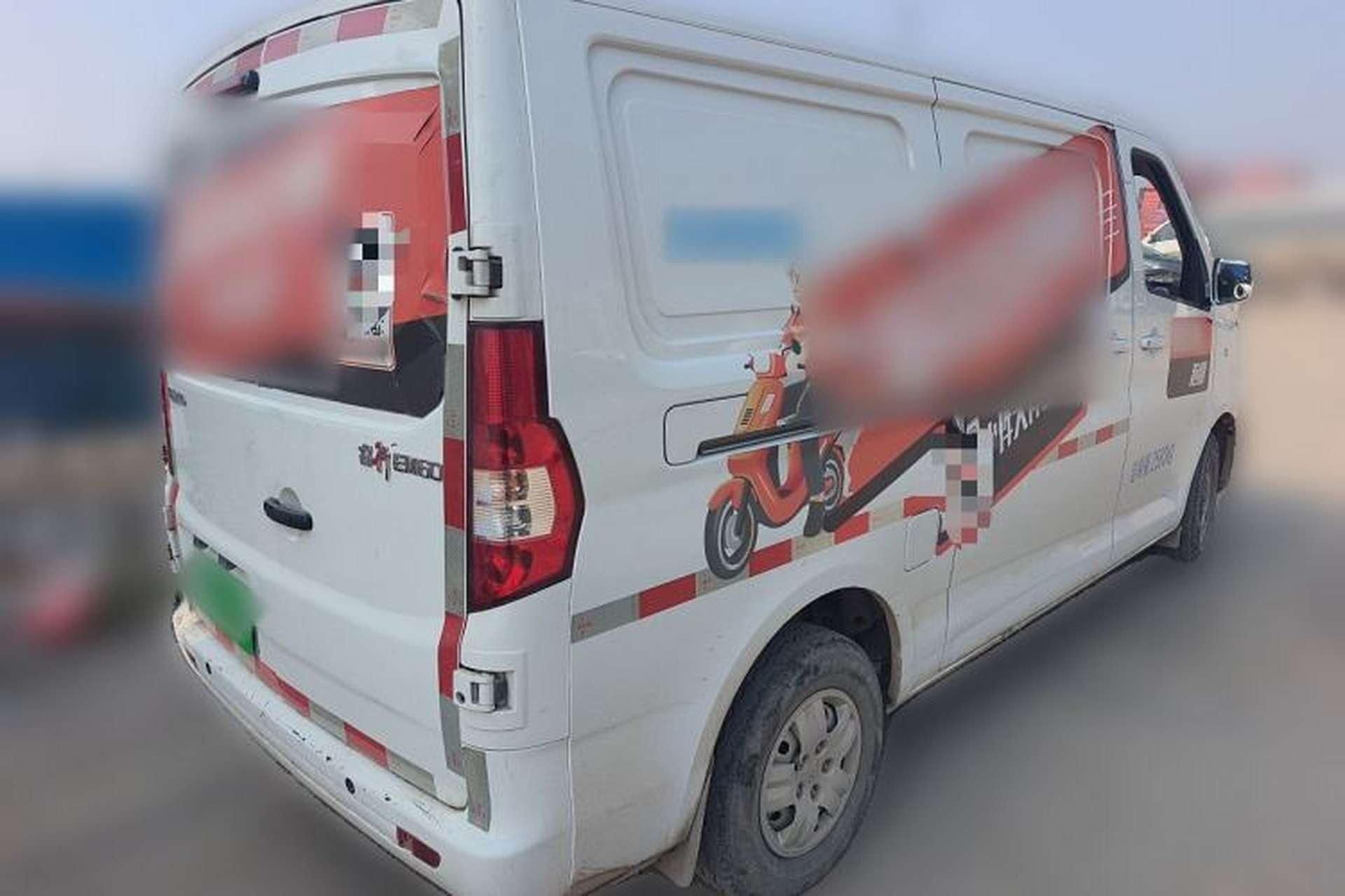 Used CHANGAN KAICHENG Ruixing EM60 2022 All-Electric Van 4498 mm Long Flat Roof Double-Swing Doors 2 Seats 60 kW 41.86 kWh Rear Right 45 Deg