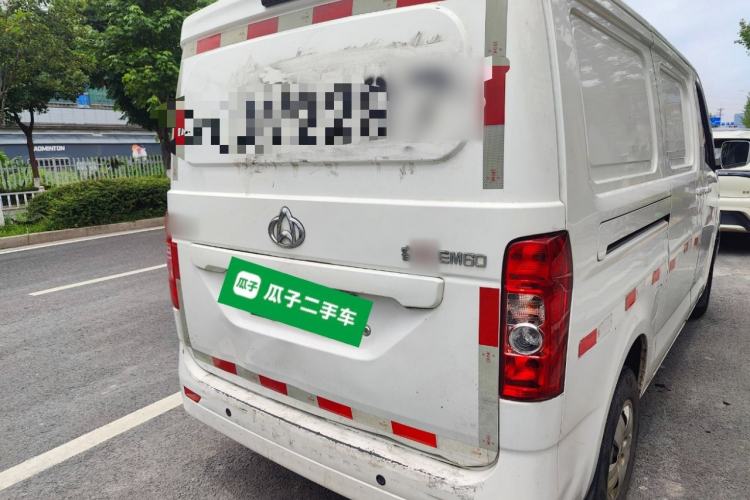 Used CHANGAN KAICHENG Ruixing EM60 2022 Pure Electric Van 4498 mm Long Flat Roof with Rear-Hinged Doors 2 Seats 60 kW 41.86 kWh Rear Right 45 Deg