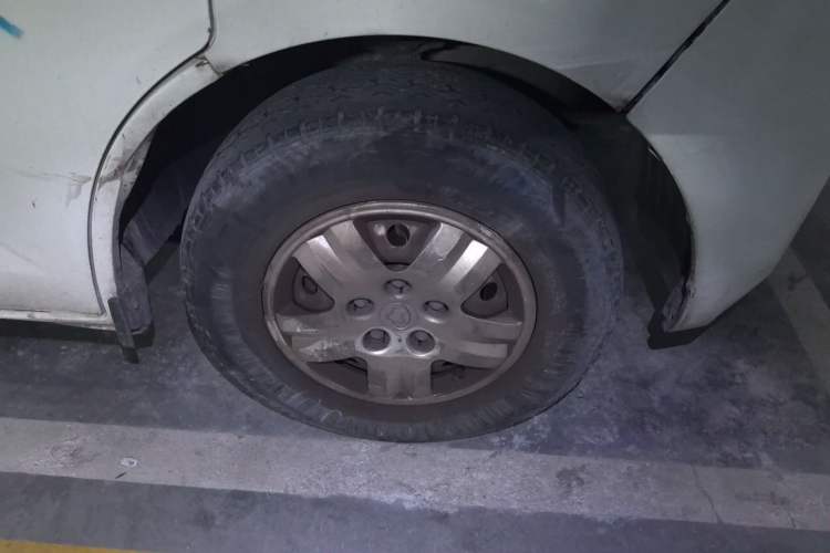 Used CHANGAN KAICHENG Ruixing EM60 2022 All-Electric Passenger Bus 4498 mm Long Flat Roof with Rear-Hinged Doors 7 Seats 60 kW 41.86 kWh Right Front Wheel Hub