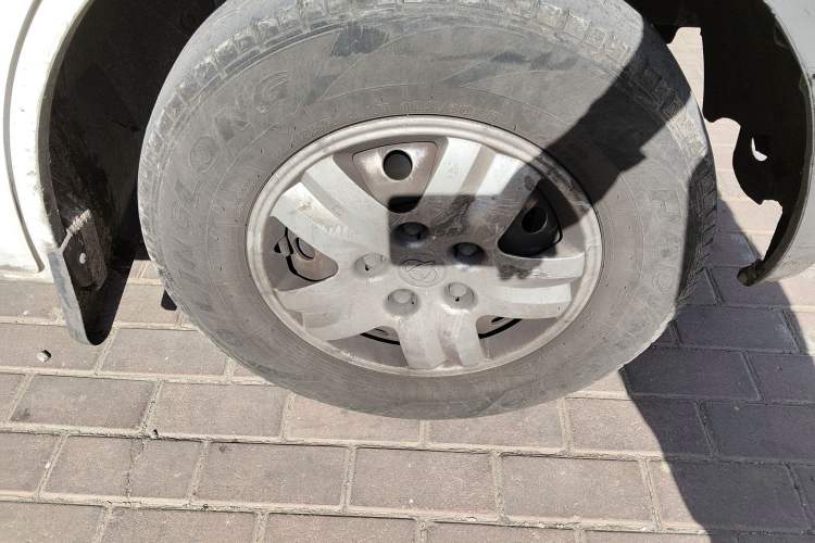 Used CHANGAN KAICHENG Ruixing EM60 2022 All-Electric Passenger Bus 4498 mm Long Flat Roof with Rear-Hinged Doors 7 Seats 60 kW 41.86 kWh Right Front Wheel Hub