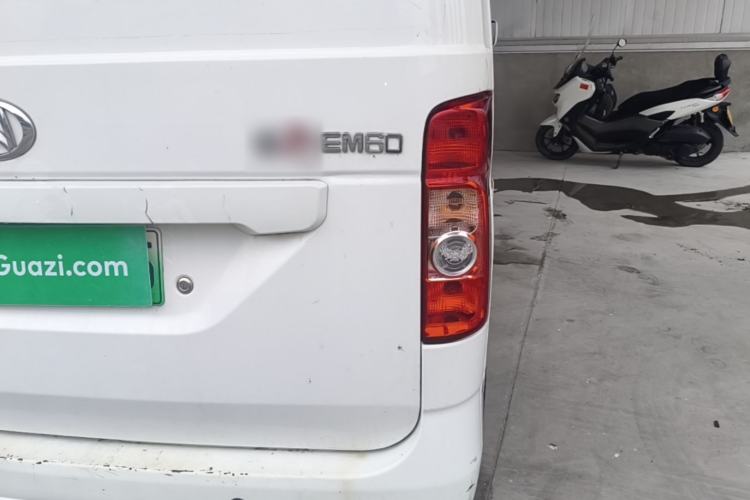 Used CHANGAN KAICHENG Ruixing EM60 2022 Pure Electric Van 4498 mm Long Flat Roof with Rear-Hinged Doors 2 Seats 60 kW 41.86 kWh Right Rear Taillight
