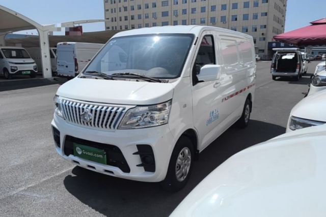 Used CHANGAN KAICHENG Ruixing EM60 2022 Pure Electric Van 4498 mm Long Flat Roof with Rear-Hinged Doors 2 Seats 60 kW 41.86 kWh