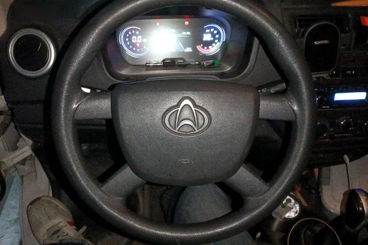 Used CHANGAN KAICHENG Ruixing EM60 2022 Pure Electric Van 4498 mm Long Flat Roof with Rear-Hinged Doors 2 Seats 60 kW 41.86 kWh Steering Wheel