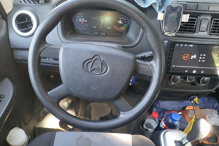 Used CHANGAN KAICHENG Ruixing EM60 2022 Pure Electric Van 4498 mm Long Flat Roof with Rear-Hinged Doors 2 Seats 60 kW 41.86 kWh Steering Wheel