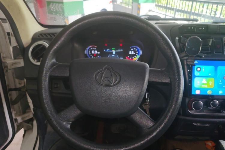 Used CHANGAN KAICHENG Ruixing EM60 2022 Pure Electric Van 4498 mm Long Flat Roof with Rear-Hinged Doors 2 Seats 60 kW 41.86 kWh Steering Wheel