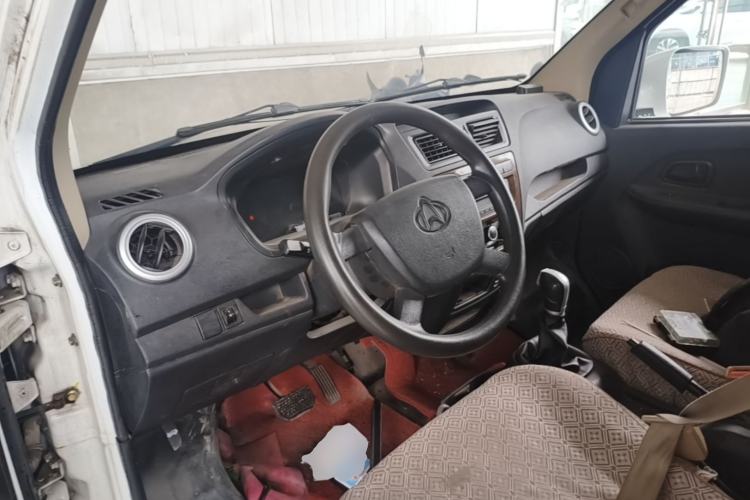 Used CHANGAN KAICHENG Ruixing EM60 2022 Pure Electric Van 4498 mm Long Flat Roof with Rear-Hinged Doors 2 Seats 60 kW 41.86 kWh Steering Wheel