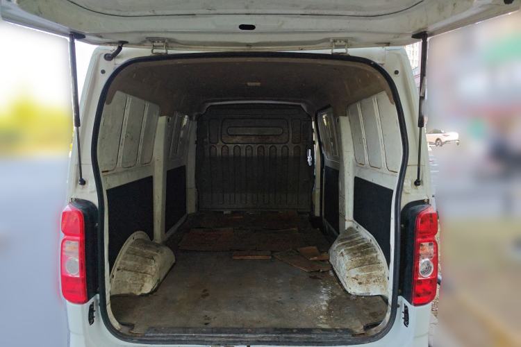 Used CHANGAN KAICHENG Ruixing EM60 2022 Pure Electric Van 4498 mm Long Flat Roof with Rear-Hinged Doors 2 Seats 60 kW 41.86 kWh Trunk