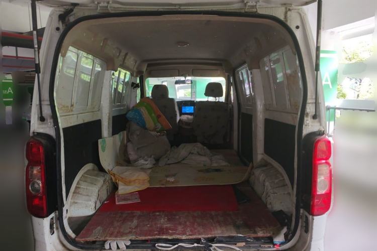 Used CHANGAN KAICHENG Ruixing EM60 2022 Pure Electric Van 4498 mm Long Flat Roof with Rear-Hinged Doors 2 Seats 60 kW 41.86 kWh Trunk