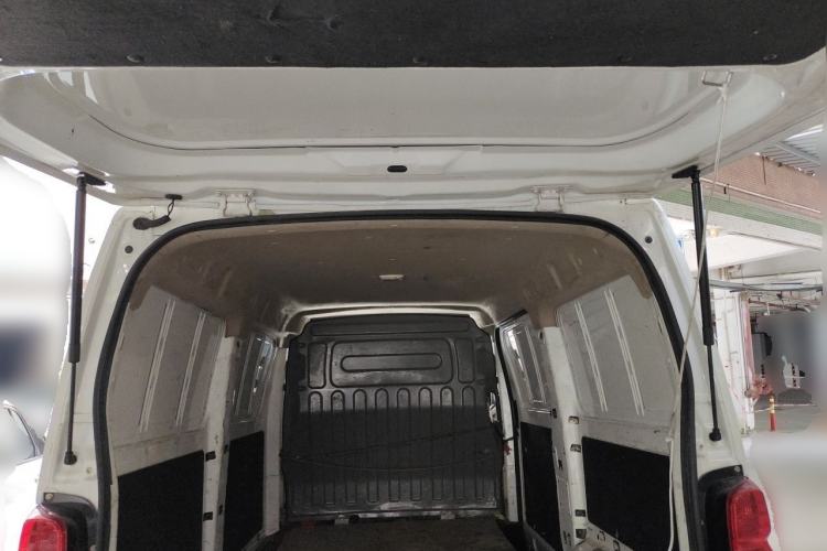 Used CHANGAN KAICHENG Ruixing EM60 2022 Pure Electric Van 4498 mm Long Flat Roof with Rear-Hinged Doors 2 Seats 60 kW 41.86 kWh Trunk
