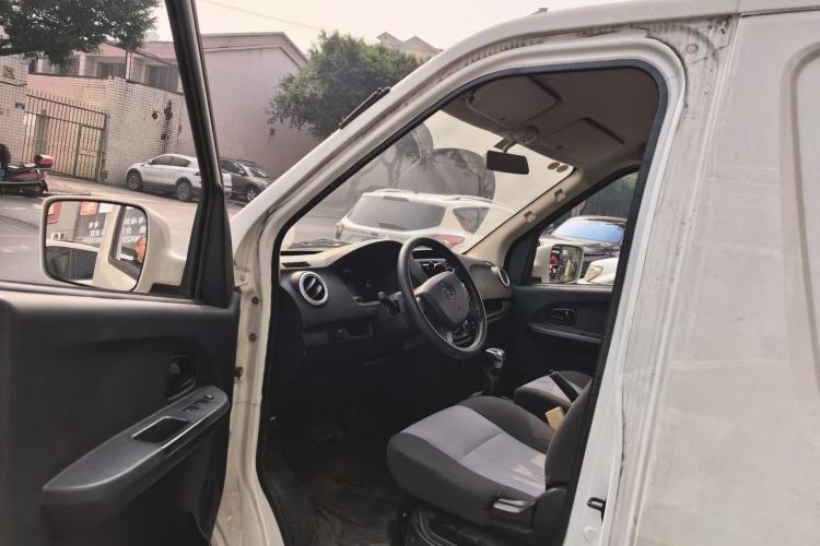 Used CHANGAN KAICHENG Ruixing EM60 2023 Pure Electric Van 4525 mm Long Flat Roof with Back-Hinged Doors 2 Seats 60 kW 38.7 kWh Driver Seat