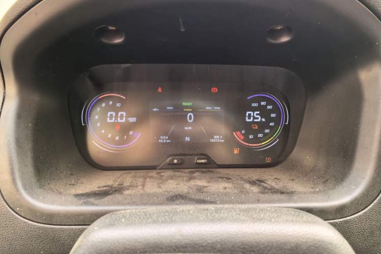 Used CHANGAN KAICHENG Ruixing EM60 2023 Pure Electric Van 4525 mm Long Flat Roof with Back-Hinged Doors 2 Seats 60 kW 38.7 kWh Instrument Cluster