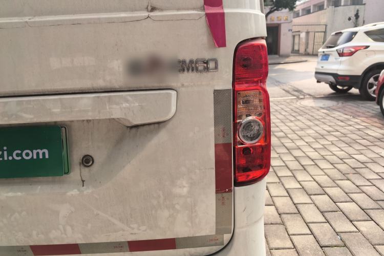 Used CHANGAN KAICHENG Ruixing EM60 2023 Pure Electric Van 4525 mm Long Flat Roof with Back-Hinged Doors 2 Seats 60 kW 38.7 kWh Right Rear Taillight