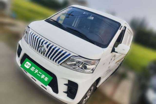 Used CHANGAN KAICHENG Ruixing EM60 2023 All-Electric Van 4525 mm Long Flat Roof with Side Doors 2 Seats 60 kW 38.7 kWh
