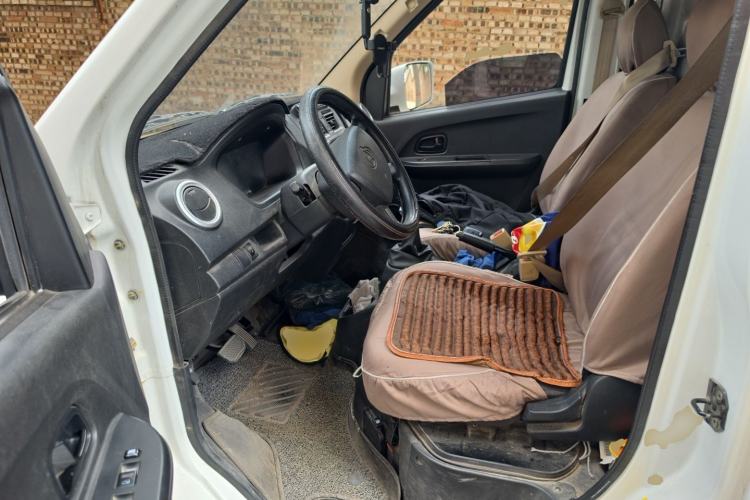 Used CHANGAN KAICHENG Ruixing EM60 2023 All-Electric Van 4525 mm Long Flat Roof with Side Doors 2 Seats 60 kW 38.7 kWh Driver Seat