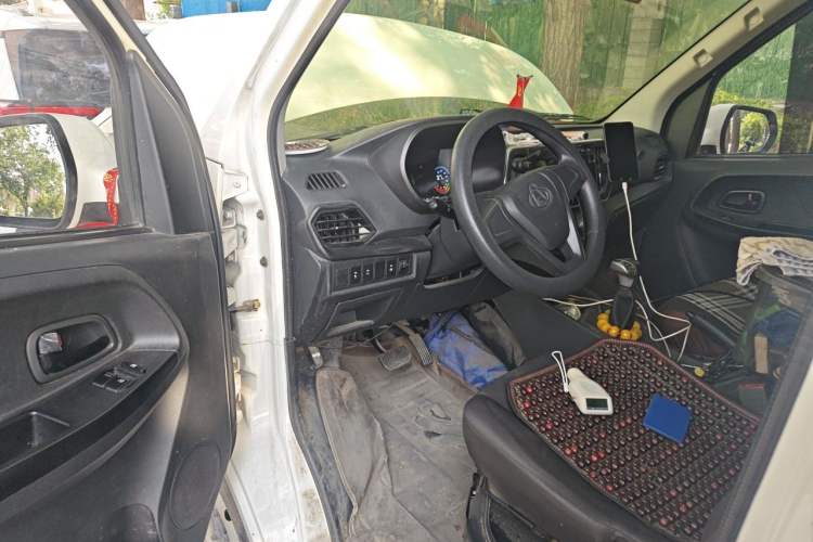 Used CHANGAN KAICHENG Ruixing EM60 2023 EM60 II 6-Seat Comfort Edition with Side-Hinged Doors Driver Seat