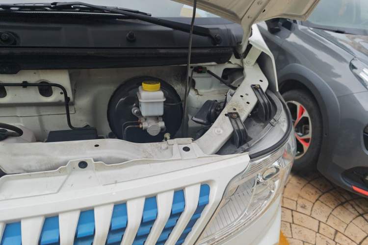 Used CHANGAN KAICHENG Ruixing EM60 2023 All-Electric Van 4525 mm Long Flat Roof with Side Doors 2 Seats 60 kW 38.7 kWh Engine Bay Left