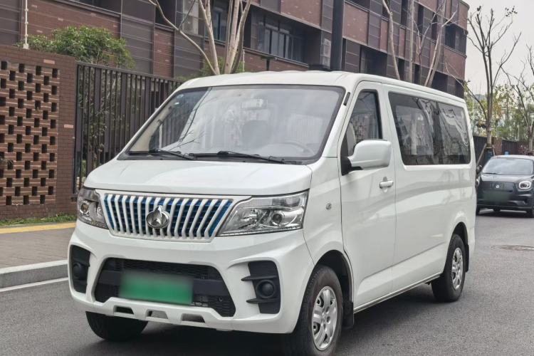 Used CHANGAN KAICHENG Ruixing EM60 2023 All-Electric Coach 4525 mm Long Flat Roof with Rear-Hinged Doors 6 Seats 60 kW 38.7 kWh Exterior 1