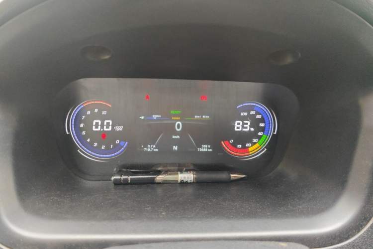 Used CHANGAN KAICHENG Ruixing EM60 2023 All-Electric Van 4525 mm Long Flat Roof with Side Doors 2 Seats 60 kW 38.7 kWh Instrument Cluster