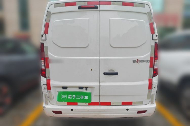 Used CHANGAN KAICHENG Ruixing EM60 2023 All-Electric Van 4525 mm Long Flat Roof with Side Doors 2 Seats 60 kW 38.7 kWh Rear