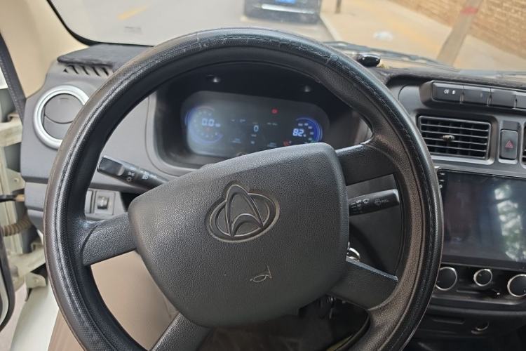 Used CHANGAN KAICHENG Ruixing EM60 2023 All-Electric Van 4525 mm Long Flat Roof with Side Doors 2 Seats 60 kW 38.7 kWh Steering Wheel