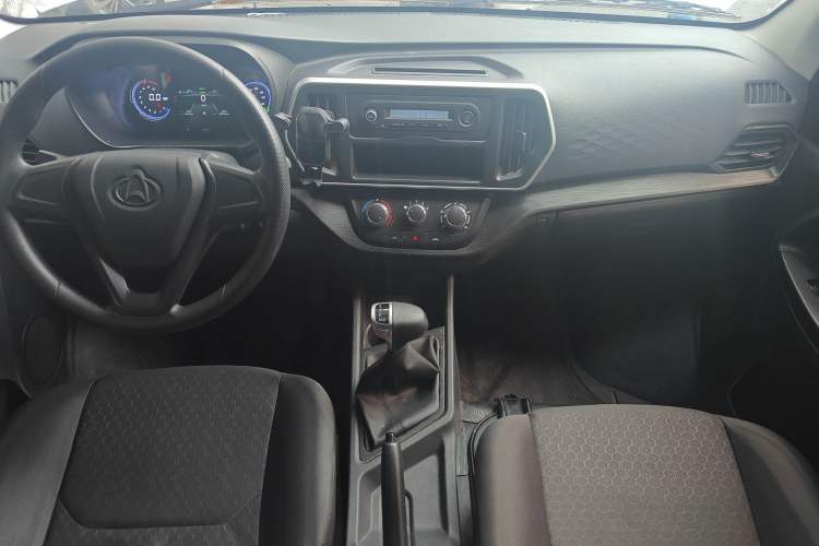 Used CHANGAN KAICHENG Ruixing EM60 2024 Comfort Model 6 Seats 41.86 kWh Liftback Doors Center Console
