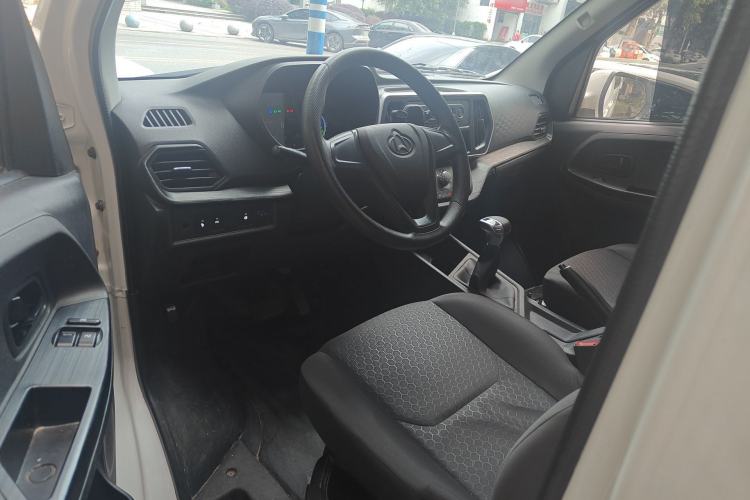 Used CHANGAN KAICHENG Ruixing EM60 2024 Comfort Model 6 Seats 41.86 kWh Liftback Doors Driver Seat