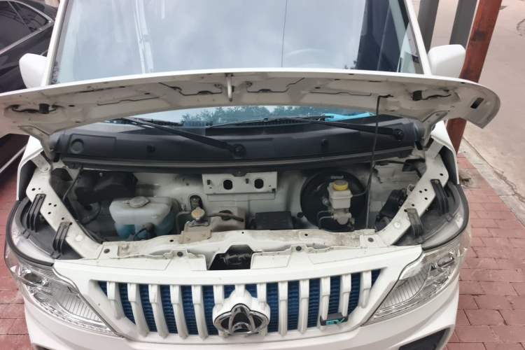 Used CHANGAN KAICHENG Ruixing EM60 2024 Comfort Model 6 Seats 41.86 kWh Side-Hinged Doors Engine Bay