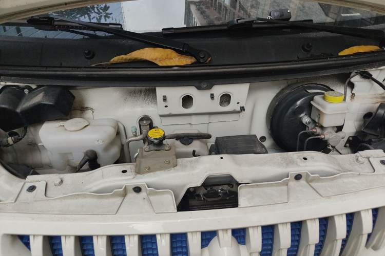 Used CHANGAN KAICHENG Ruixing EM60 2024 Comfort Model 6 Seats 41.86 kWh Side-Hinged Doors Engine Bay