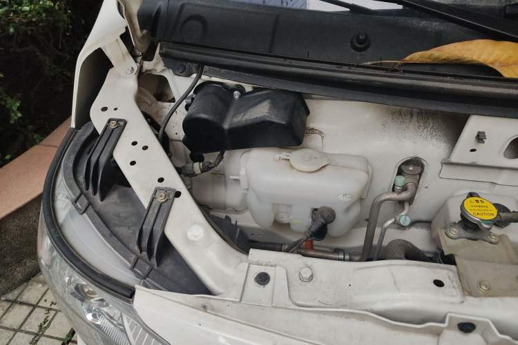 Used CHANGAN KAICHENG Ruixing EM60 2024 Comfort Model 6 Seats 41.86 kWh Side-Hinged Doors Engine Bay Right