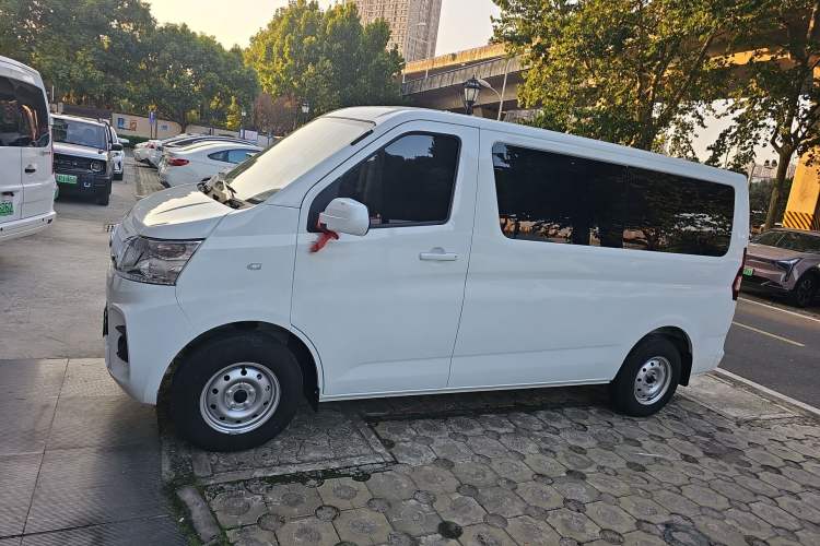 Used CHANGAN KAICHENG Ruixing EM60 2024 Comfort Model 6 Seats 41.86 kWh Side-Hinged Doors Left Side