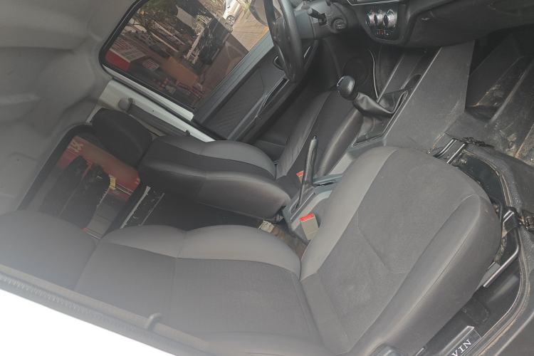 Used CHANGAN KAICHENG Ruixing EM60 2024 Comfort Model 6 Seats 41.86 kWh Liftback Doors Right Front Seat