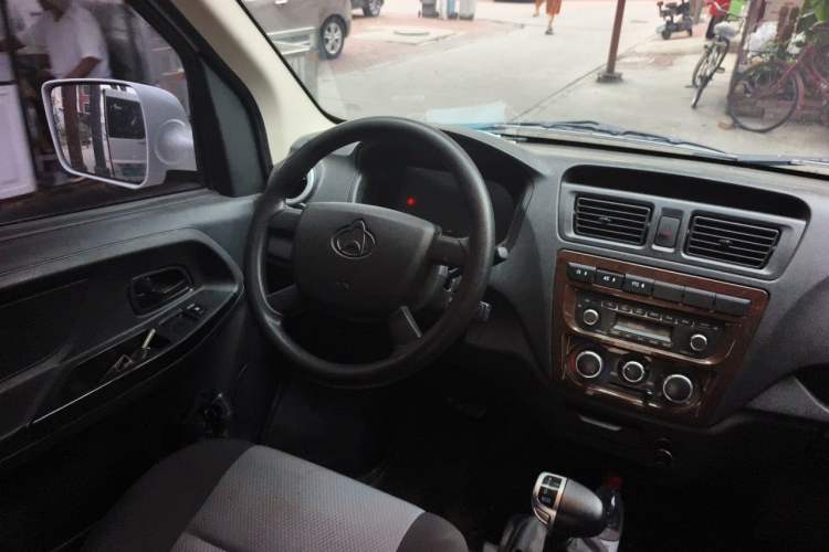 Used CHANGAN KAICHENG Ruixing EM60 2024 Comfort Model 6 Seats 41.86 kWh Side-Hinged Doors Steering Wheel