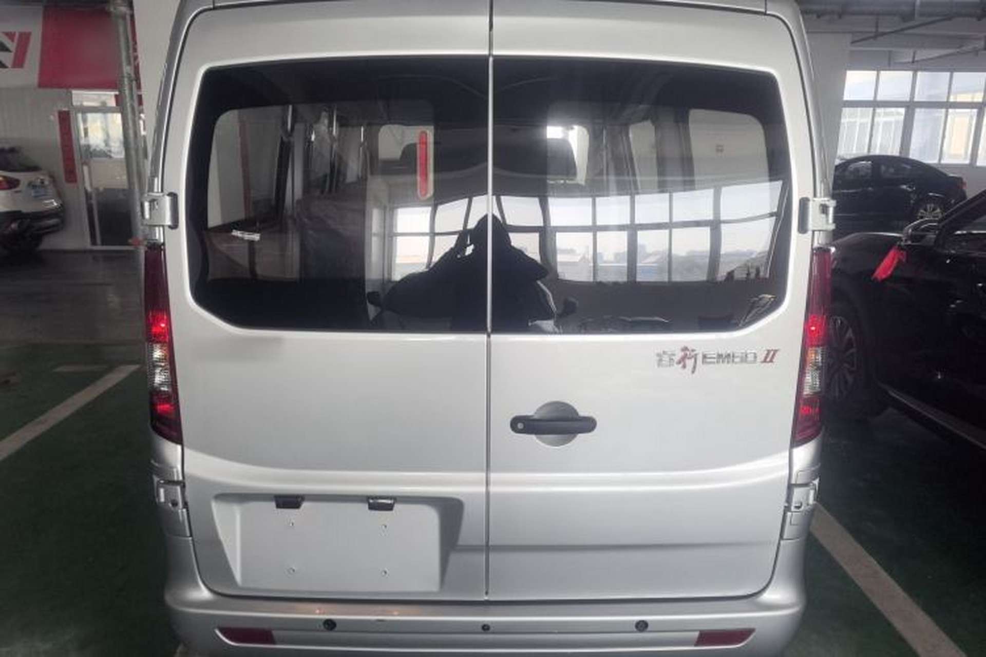 Used CHANGAN KAICHENG Ruixing EM60 2025 Passenger Version Comfort Edition 6 Seats 300 km Range Side-Hinged Doors Exterior 4
