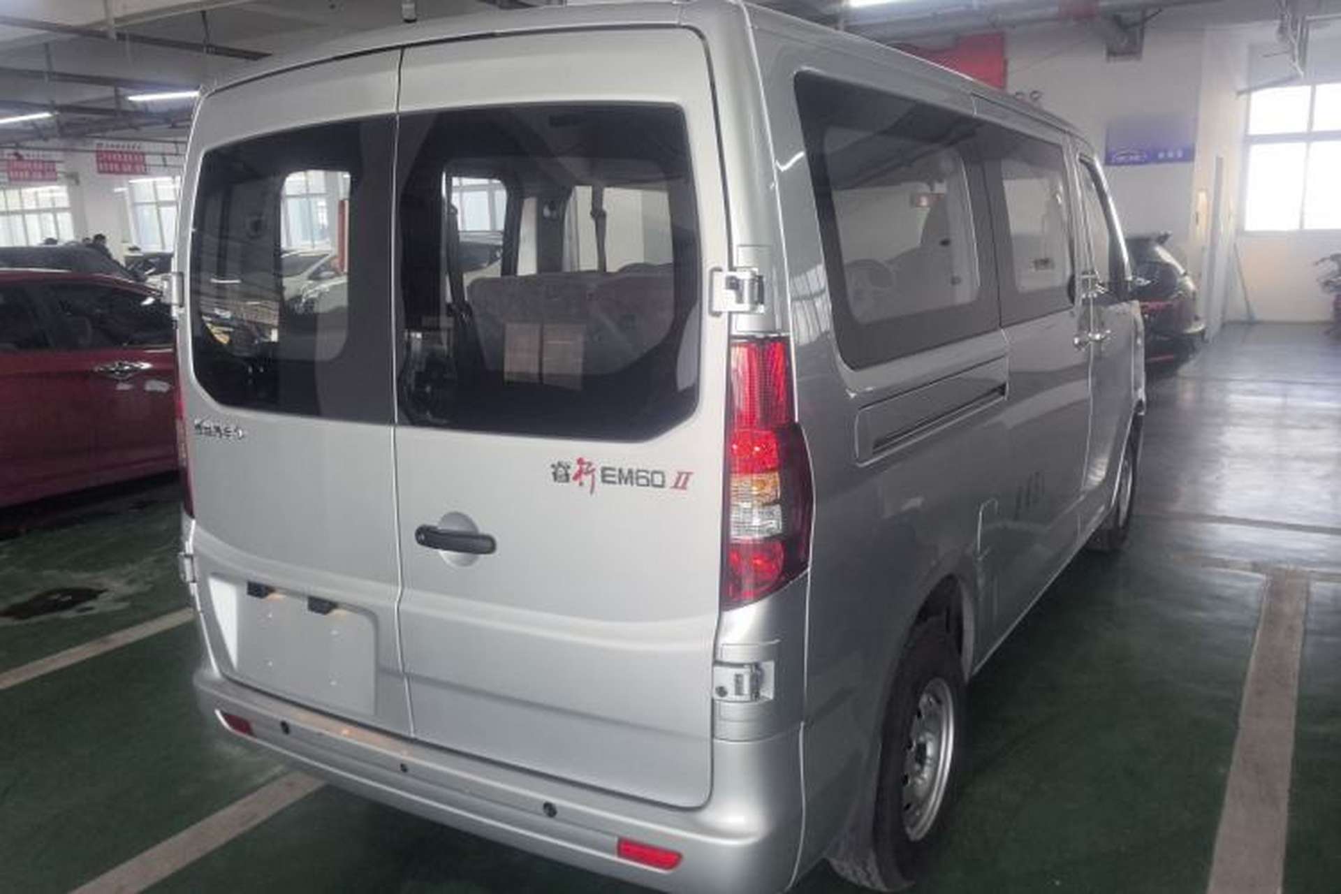 Used CHANGAN KAICHENG Ruixing EM60 2025 Passenger Version Comfort Edition 6 Seats 300 km Range Side-Hinged Doors Exterior 5