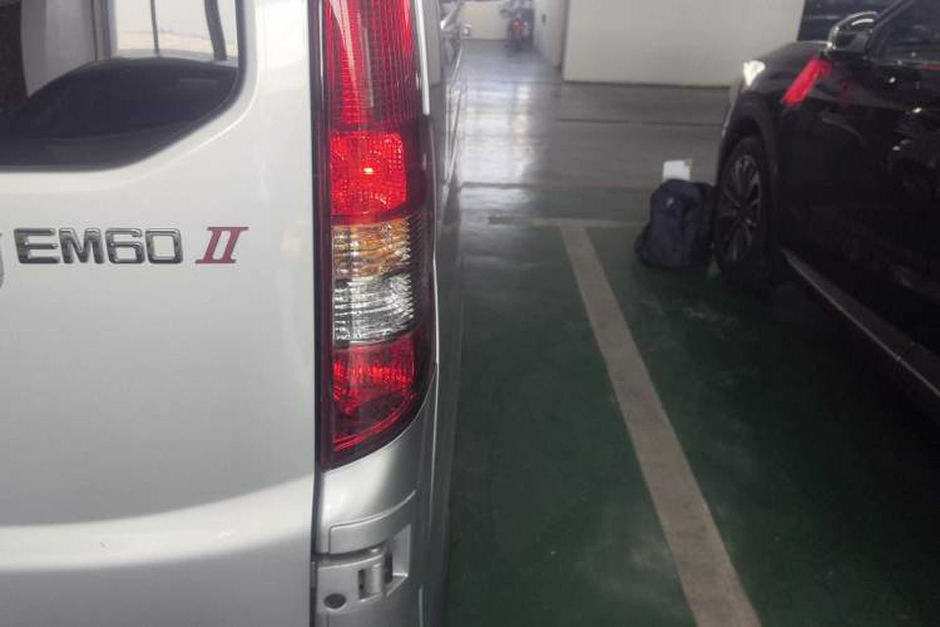 Used CHANGAN KAICHENG Ruixing EM60 2025 Passenger Version Comfort Edition 6 Seats 300 km Range Side-Hinged Doors Exterior 6
