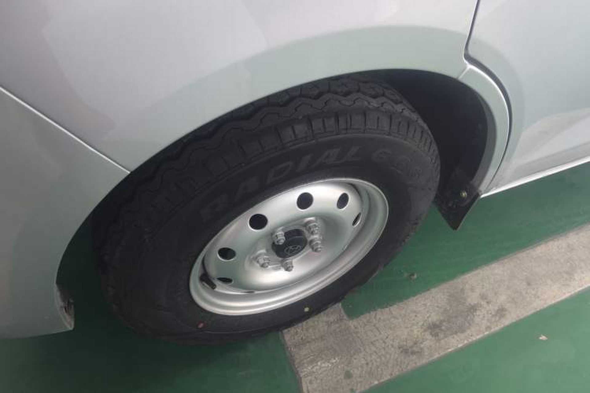 Used CHANGAN KAICHENG Ruixing EM60 2025 Passenger Version Comfort Edition 6 Seats 300 km Range Side-Hinged Doors Exterior 7