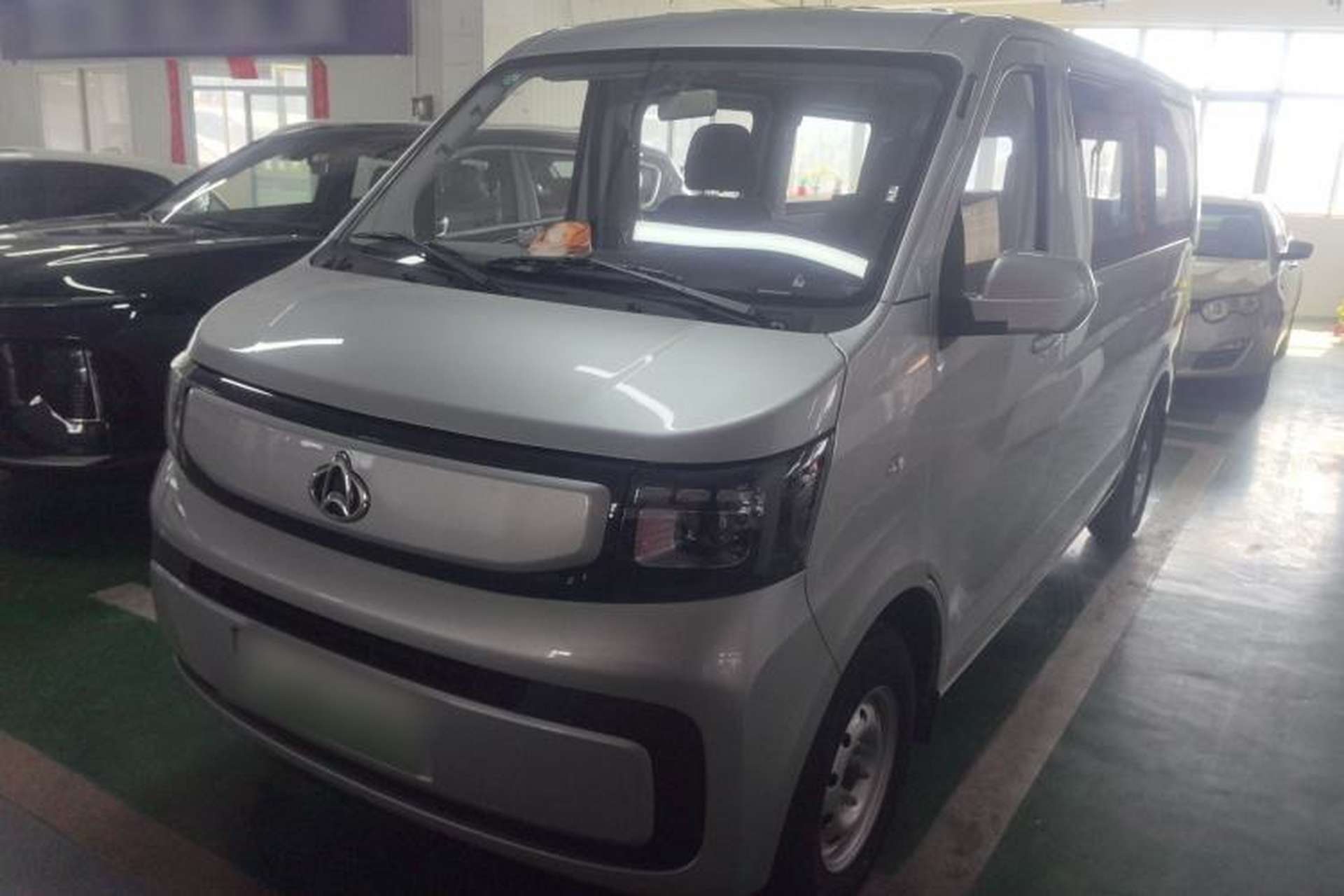 Used CHANGAN KAICHENG Ruixing EM60 2025 Passenger Version Comfort Edition 6 Seats 300 km Range Side-Hinged Doors Front Left 45 Deg