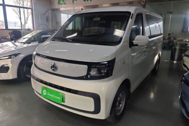 Used CHANGAN KAICHENG Ruixing EM60 2025 Passenger Version Comfort Edition 6 Seats 300 km Range Side-Hinged Doors