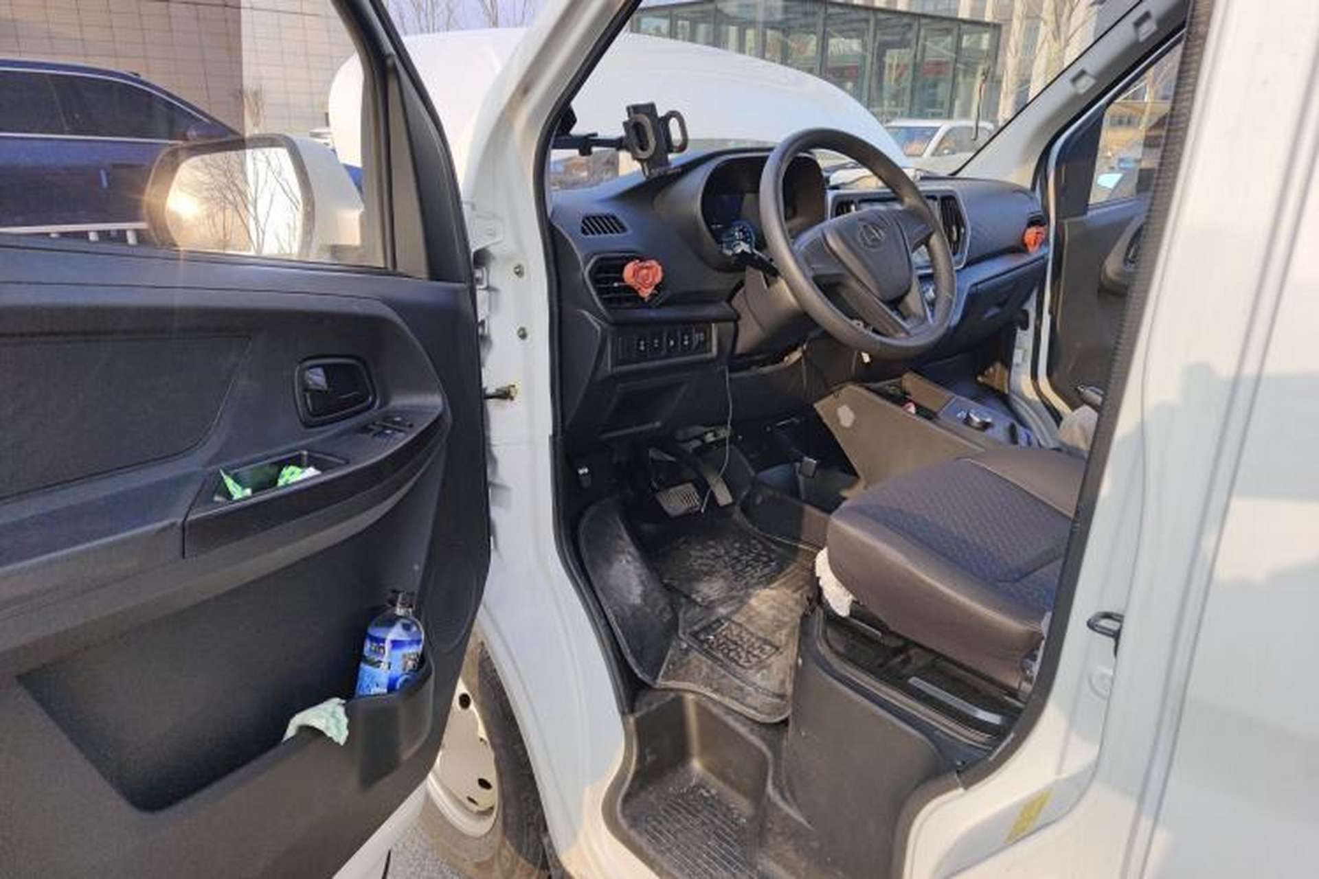 Used CHANGAN KAICHENG Ruixing EM60 2025 Passenger Version Comfort Edition 6 Seats 300 km Range Side-Hinged Doors Driver Seat