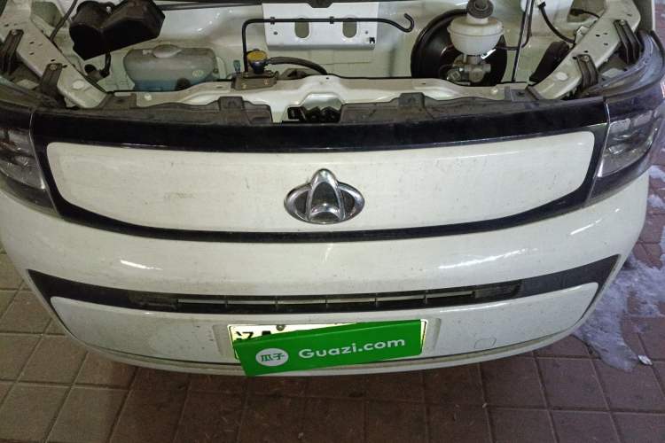 Used CHANGAN KAICHENG Ruixing EM60 2025 Passenger Version Comfort Edition 6 Seats 300 km Range Side-Hinged Doors Engine Bay