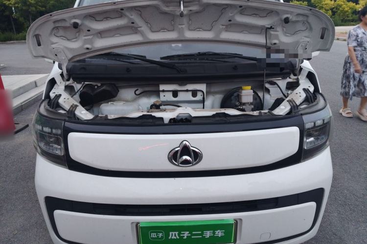 Used CHANGAN KAICHENG Ruixing EM60 2025 Passenger Version Comfort Edition 6 Seats 300 km Range Side-Hinged Doors Engine Bay