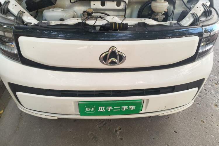 Used CHANGAN KAICHENG Ruixing EM60 2025 Passenger Version Comfort Edition 6 Seats 300 km Range Side-Hinged Doors Engine Bay