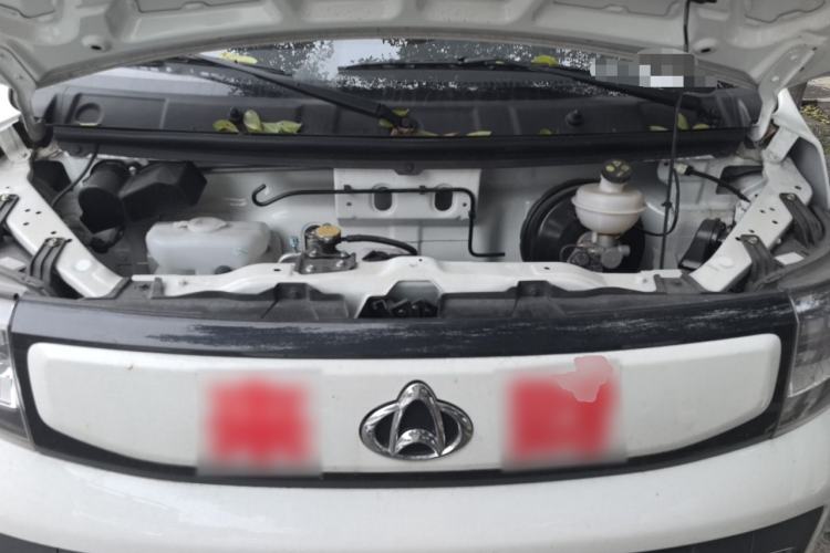 Used CHANGAN KAICHENG Ruixing EM60 2025 Passenger Version Comfort Model 6 Seats 300 km Liftback Door Engine Bay