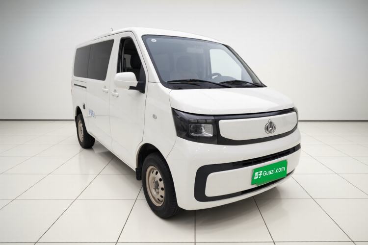 Used CHANGAN KAICHENG Ruixing EM60 2025 Passenger Version Comfort Edition 6 Seats 300 km Range Side-Hinged Doors Exterior 2