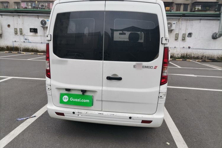 Used CHANGAN KAICHENG Ruixing EM60 2025 Passenger Version Comfort Edition 6 Seats 300 km Range Side-Hinged Doors Exterior 4