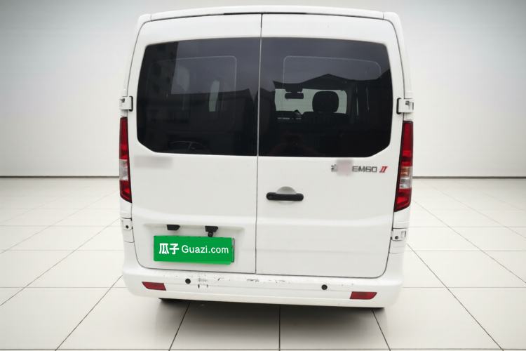 Used CHANGAN KAICHENG Ruixing EM60 2025 Passenger Version Comfort Edition 6 Seats 300 km Range Side-Hinged Doors Exterior 4