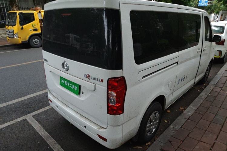 Used CHANGAN KAICHENG Ruixing EM60 2025 Passenger Version Comfort Model 6 Seats 300 km Liftback Door Exterior 5