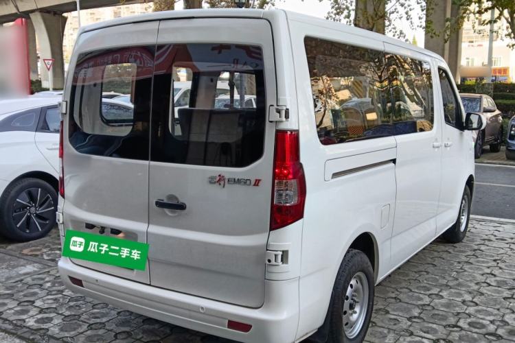 Used CHANGAN KAICHENG Ruixing EM60 2025 Passenger Version Comfort Edition 6 Seats 300 km Range Side-Hinged Doors Exterior 5