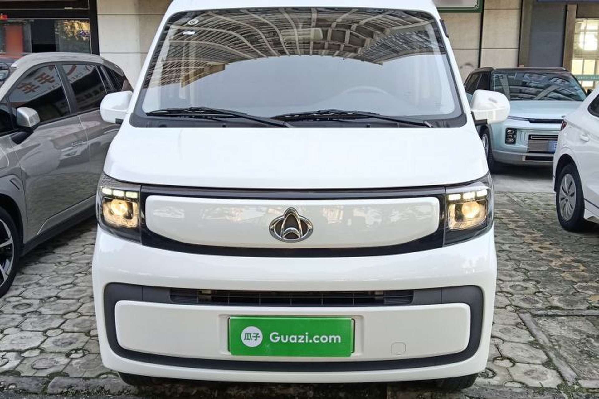 Used CHANGAN KAICHENG Ruixing EM60 2025 Passenger Version Comfort Edition 6 Seats 300 km Range Side-Hinged Doors Front