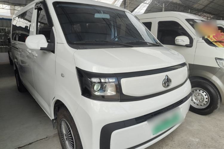 Used CHANGAN KAICHENG Ruixing EM60 2025 Passenger Version Comfort Model 7 Seats 300 km Range Liftback Door Front Right 45 Deg